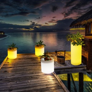 屋外の庭のLED照明付きの植木鉢、RGBカラーの変化プラスチックLED結婚式、イベントパーティー、ホテル、ショッピングモールのオープニングセレモニーの装飾（防水IP68）